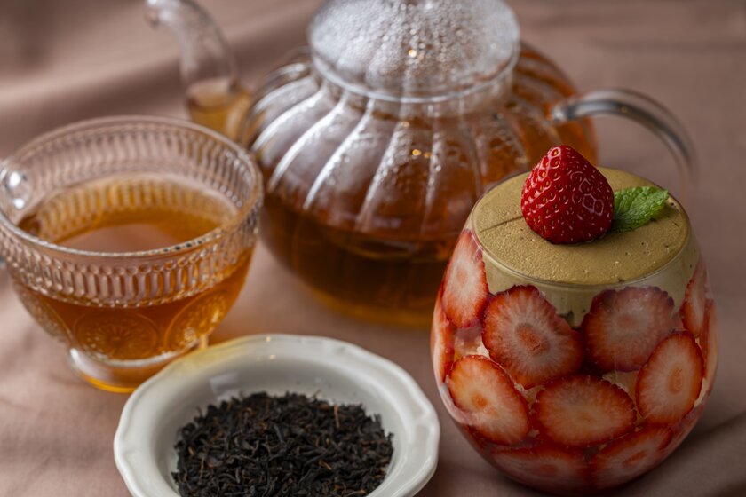 いちごと紅茶のグラスパフェ　※BonBon cafe限定